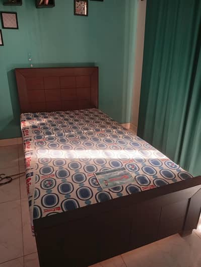 Local Bed Without Mattress