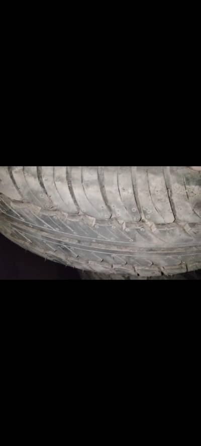175/65 R 15 euro star tyre only 200km use honda company fitted tyre
