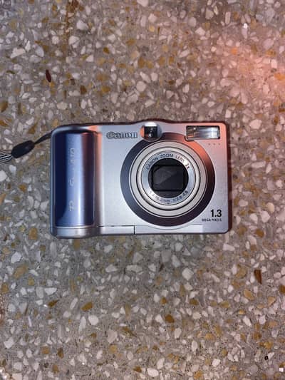 Canon Power Shot A10 with Battery