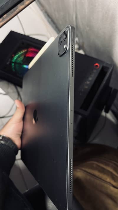 Ipad pro 12.9" 4th gen