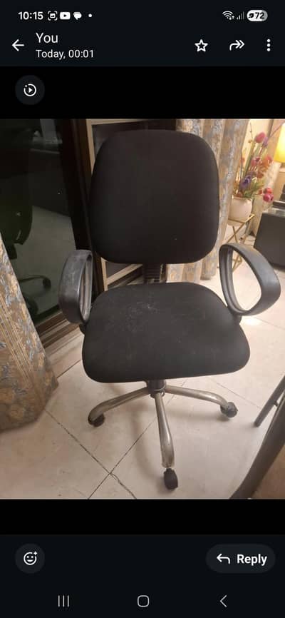 computer chair in good condition