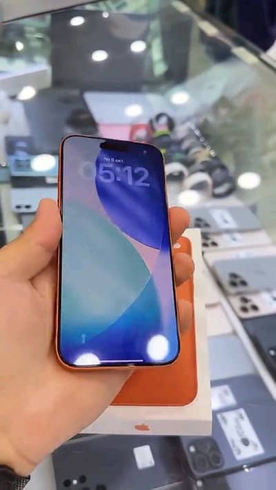 iPhone 17pro max 10/10 condition for sale