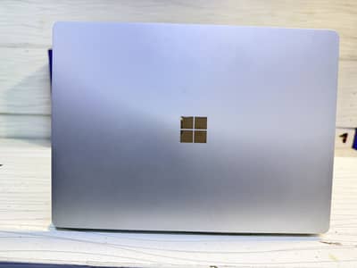 Microsoft Surface Laptop 2 Core i5 8th Generation