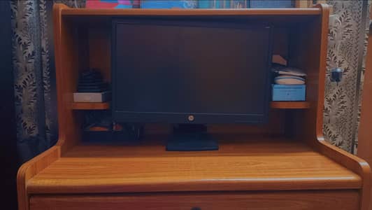 HP large size Monitor