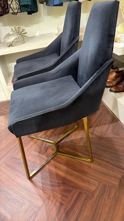 4 cheers for sale Contion 10/9