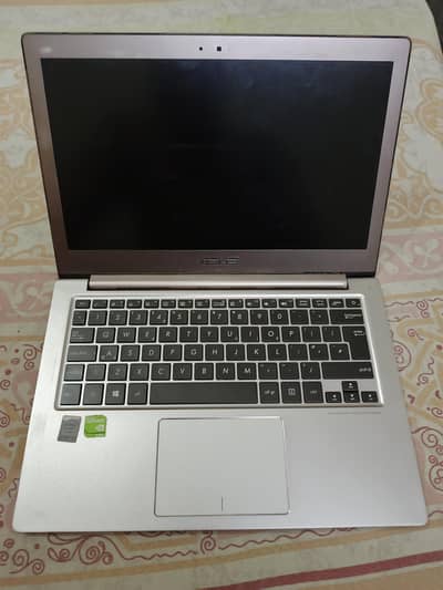 Asus ZenBook UX303