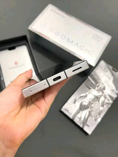 Red magic 8 pro 12gb512gbConnect my WhatsApp number  03193220605