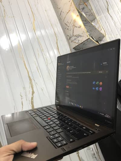 Lenovo X1 Carbon