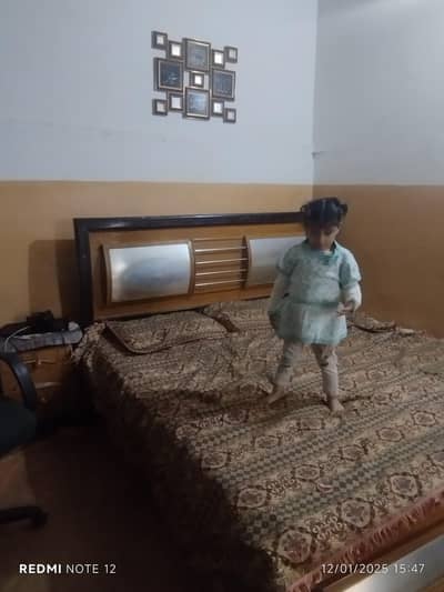 complete bed set with almari and dressing table