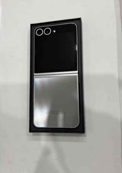 Samsung Z flip 6   12/256gb