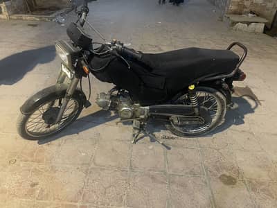 UNIQUE 70CC BEST CONDITION AND BEST DRIVING