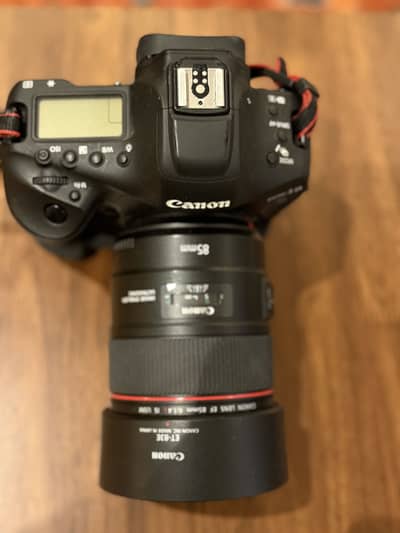 Canon 85 mm 1.4 IS USM