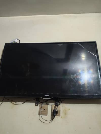 ORENT LED. 55. Inch. WhatsApp number 03294589278