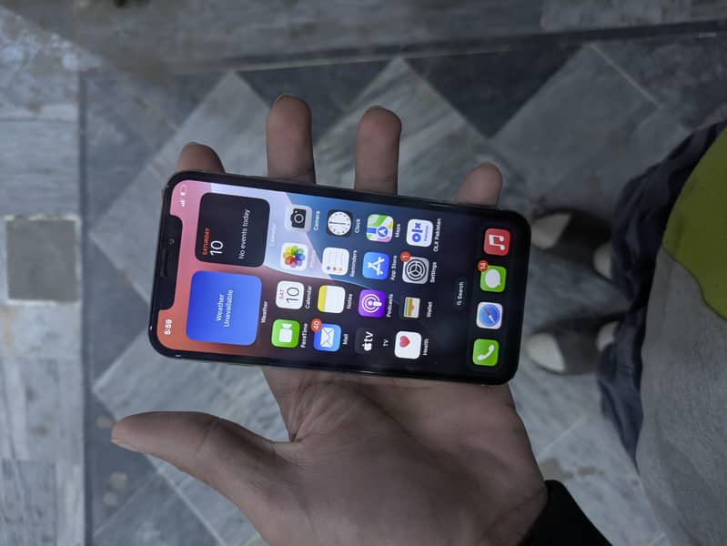 iphone xs s working 5