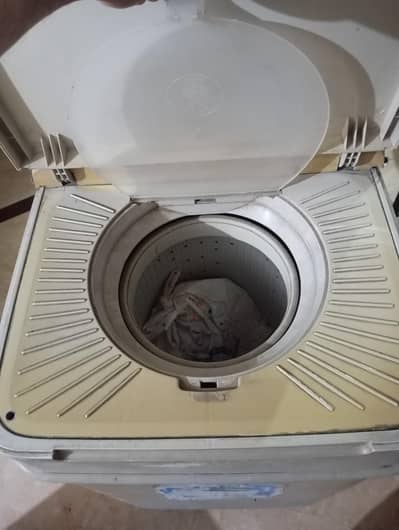 Dawlance Spiner  Super Asia SD-555