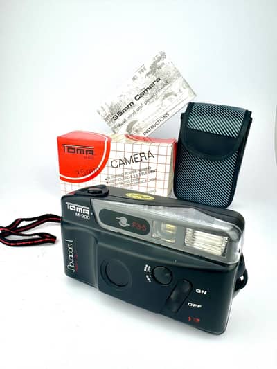 Toma M-900 (old 1990s camera)