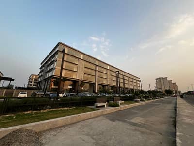 1 KANAL PAIR PLOT ON 70 FT ROAD PRIME LOCATION