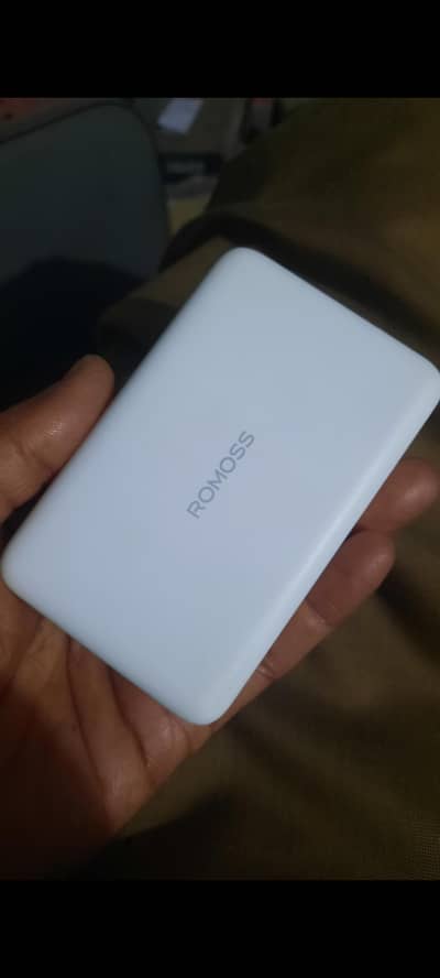 Anker 20w/Romoss 30w  Magsafe Power bank  10000mah
