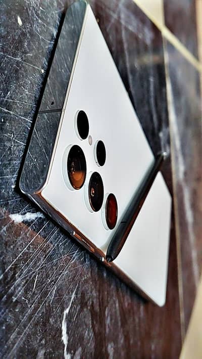 Samsung S22 Ultra 5G Limited Edition  10/10 100% perfect