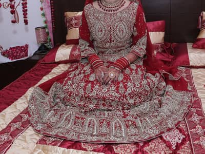 Bridal Lehenga medium size, Fresh condition