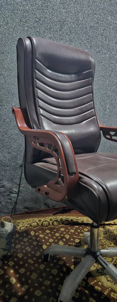 Chair And Table For Sale | Contact On Whatsapp For More