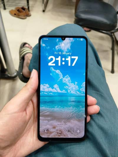 Samsung Galaxy A06 4/64GB - black mint condition with BOX cable