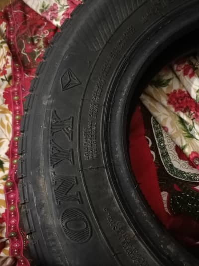 Tubeless Tyre ONYX 155R12