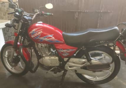 Suzuki gs 150 se