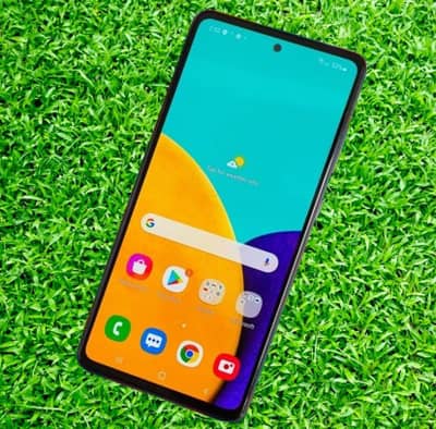 Samsung Mobile A52, Super AMOLED, 90Hz, 800 nits (HBM)