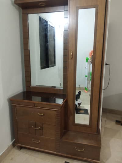 dressing table and divider