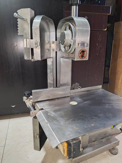 Bone meat cutter machine