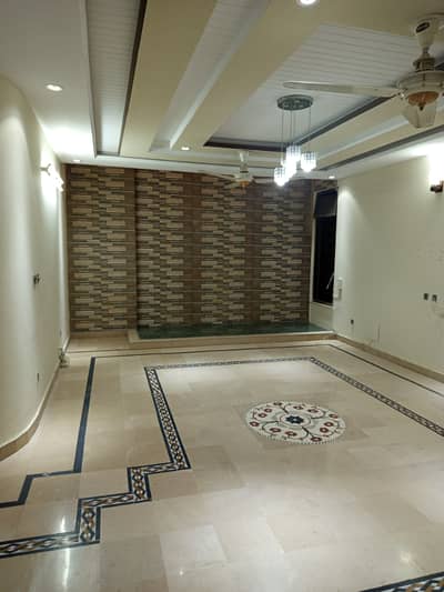 G-9/3 Size 40x80 Brand new 6bed 6bath 2dring attached bath 2 kitchen