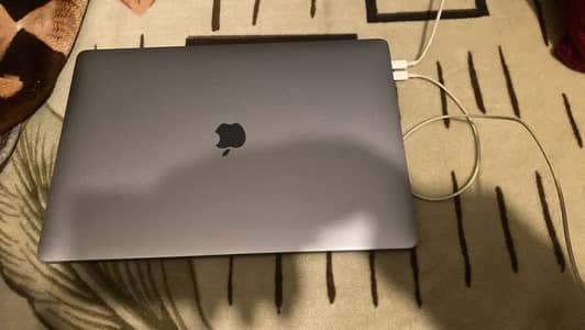 MacBook Pro 2018 15 inch