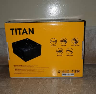 Boost TITAN 550W Power Supply