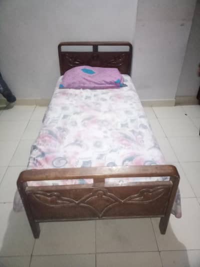 Single Bed with Devider