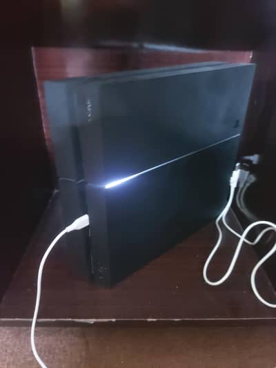 PlayStation 4 Phat 500gb With 3 Controllers