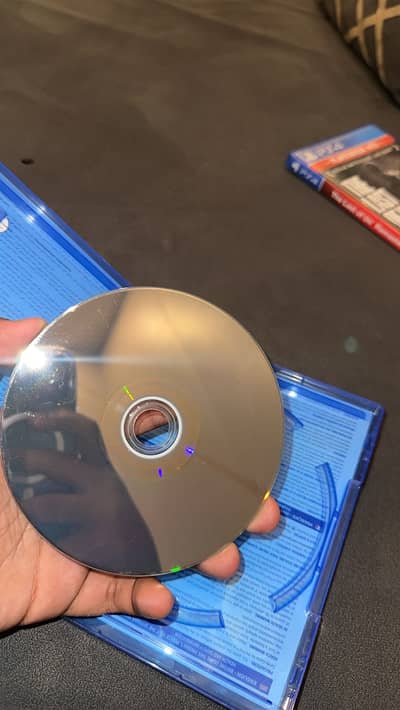 Playstaion 4 CD 2 week used Uncharted 4