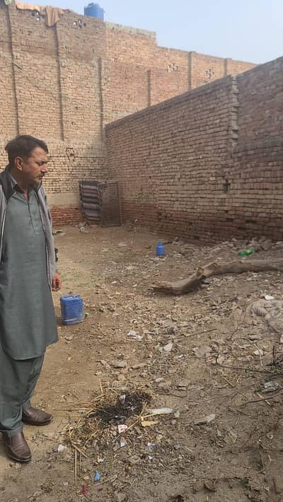 Empty plot in Faisalabad.