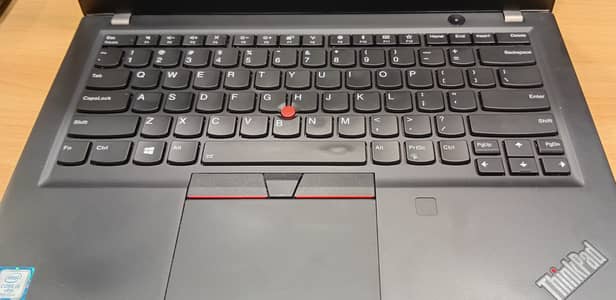 Lenovo T490s