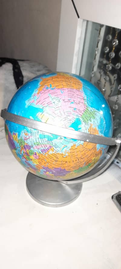 inyernational globe for sale