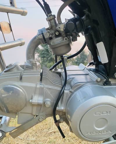 Honda cd 70 Model 2024 only 12k use Jinwan showroom condition