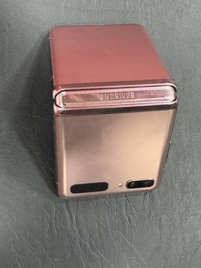 Samsung Galaxy  Z Flip 8GB 256GB n