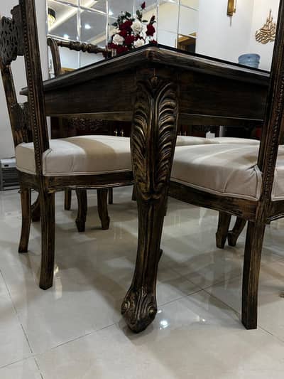 dinning Table with 8  chairs