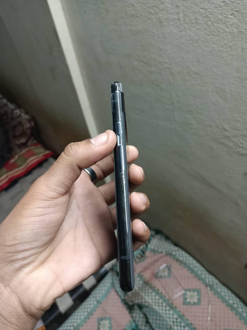 Google Pixel 6A 1