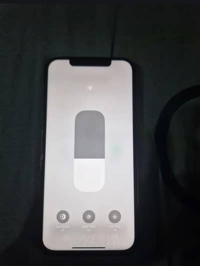 jis bhai ka pas iphone 12 ka parts ha wo bhai contact kary 03024508038