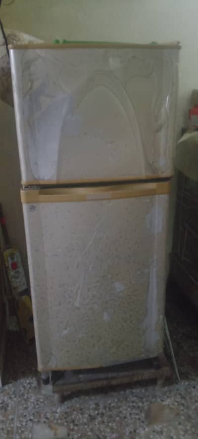 Dawlance large size refegerator  in good condition. Good condition