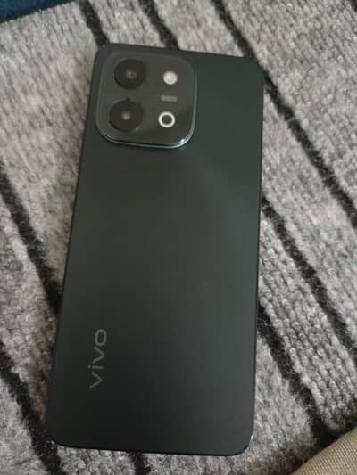 Vivo y28 warranty available 10/10