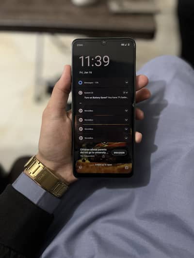 Redmi A3 64 gb 6 to 8 months warranty with box