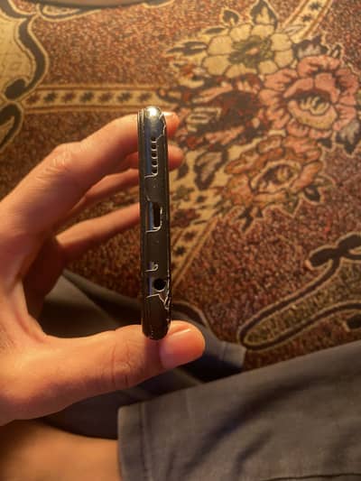 6 127 non pit exchanges but eacha mobile as