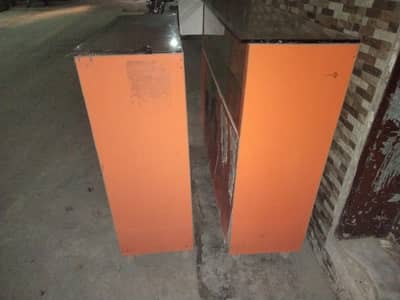 2 Counters in Urgent Sale